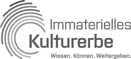Das Logo des Bundesweiten Verzeichnisses des immateriellen Kulturerbes, entworfen von Ercan Tuna.